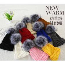 2017 nouveau style 2 * 2 côtes grande fourrure pom pom à revers imitation Cachemire chapeau